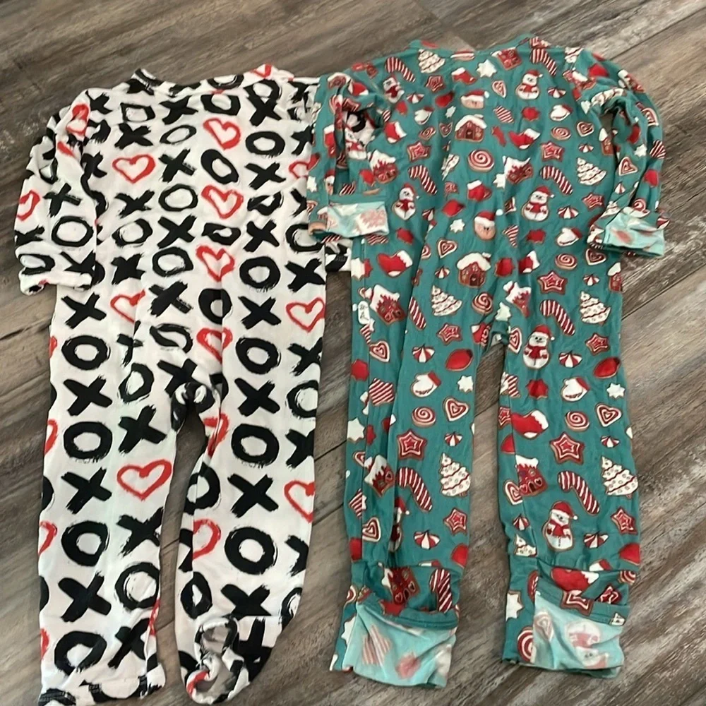 Lori&Val / Little Bum Bum Valentine’s Christmas holiday zippy lot 12-18 months
